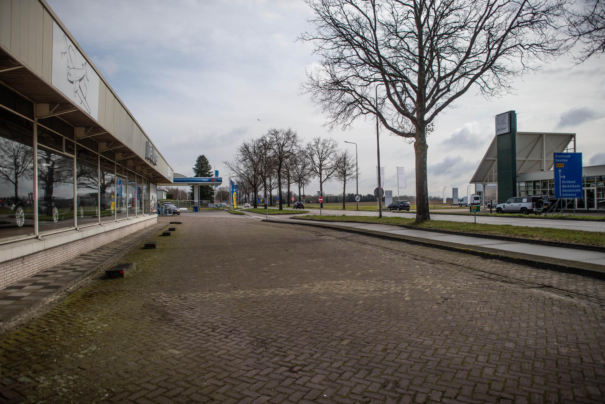 ‘Deal uitbreiding autodealer biedt kansen voor woningbouw en veiliger verkeer bij Doenrade’